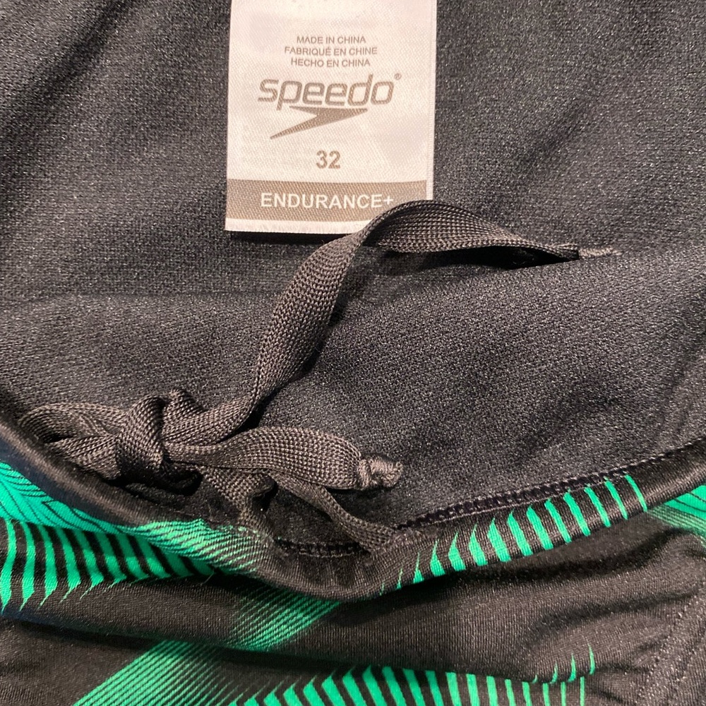 CLEARANCE!! 🆕 Speedo NWOT Solid Endurance Brief Swimsuit. Size 32. #151 - Picture 5 of 7